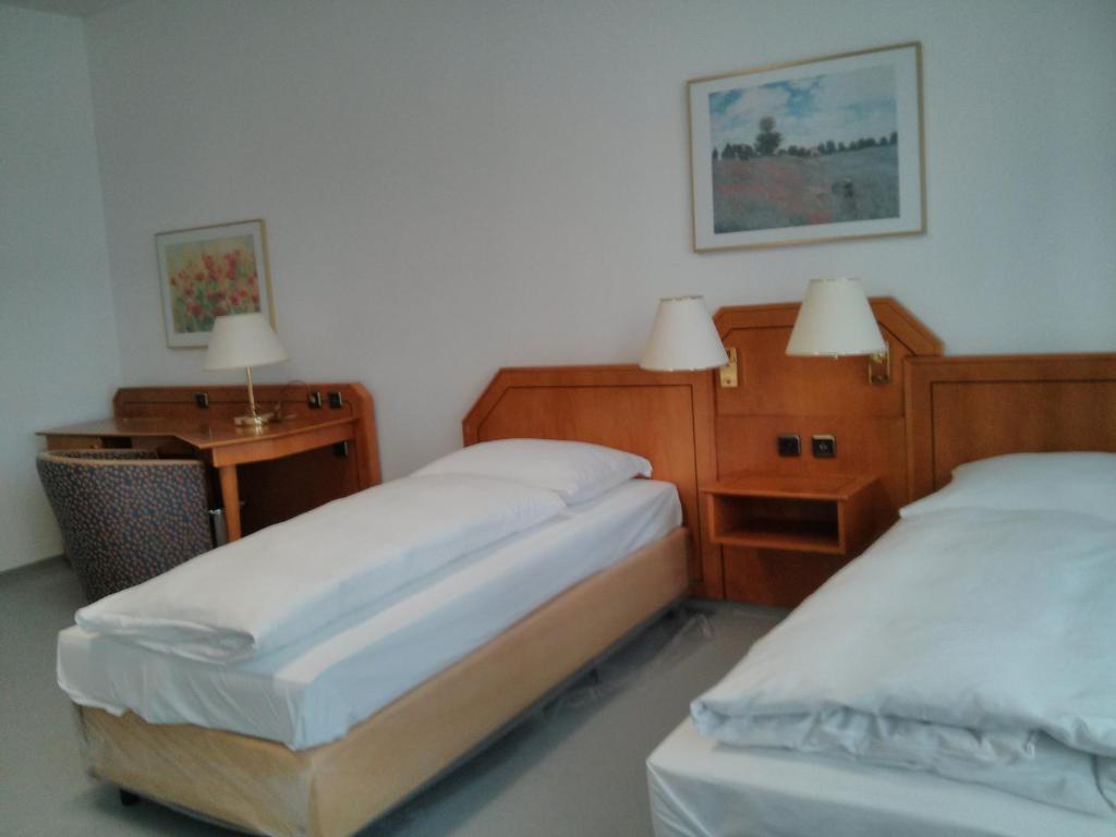 Willy Hotel Frankfurt Frankfurt am Main Zimmer foto