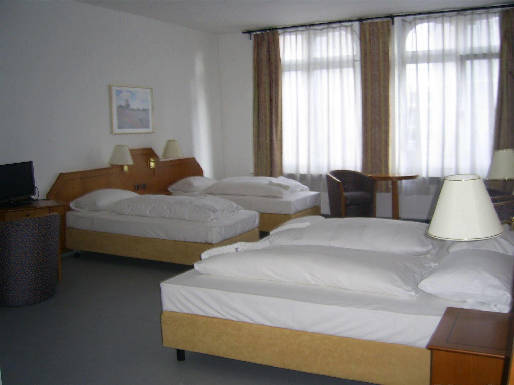 Willy Hotel Frankfurt Frankfurt am Main Exterior foto