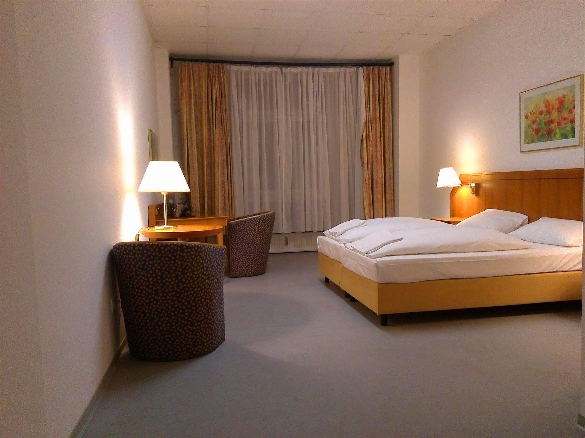 Willy Hotel Frankfurt Frankfurt am Main Exterior foto